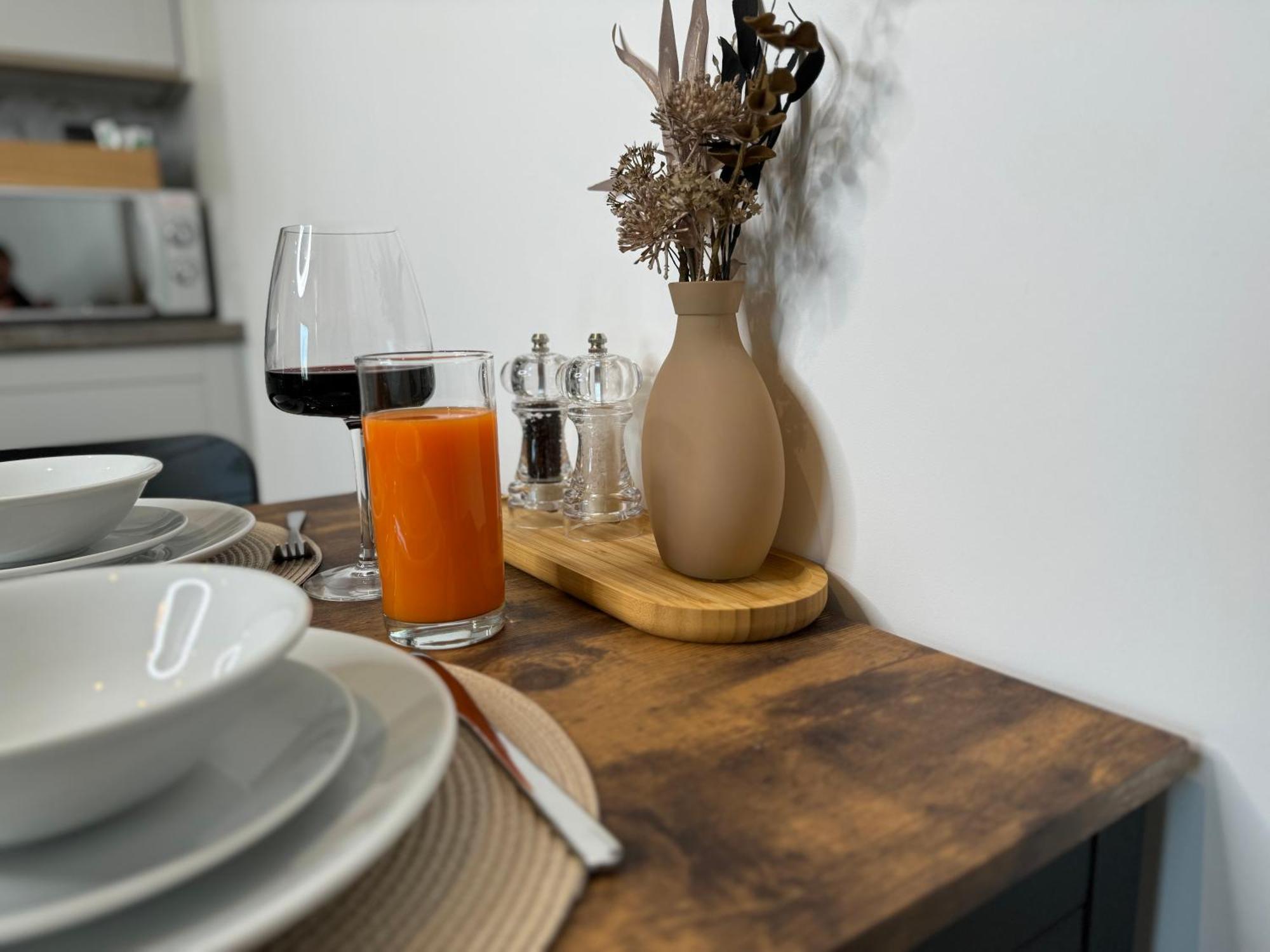 Elegant One Bedroom Apartment Swindon Luaran gambar