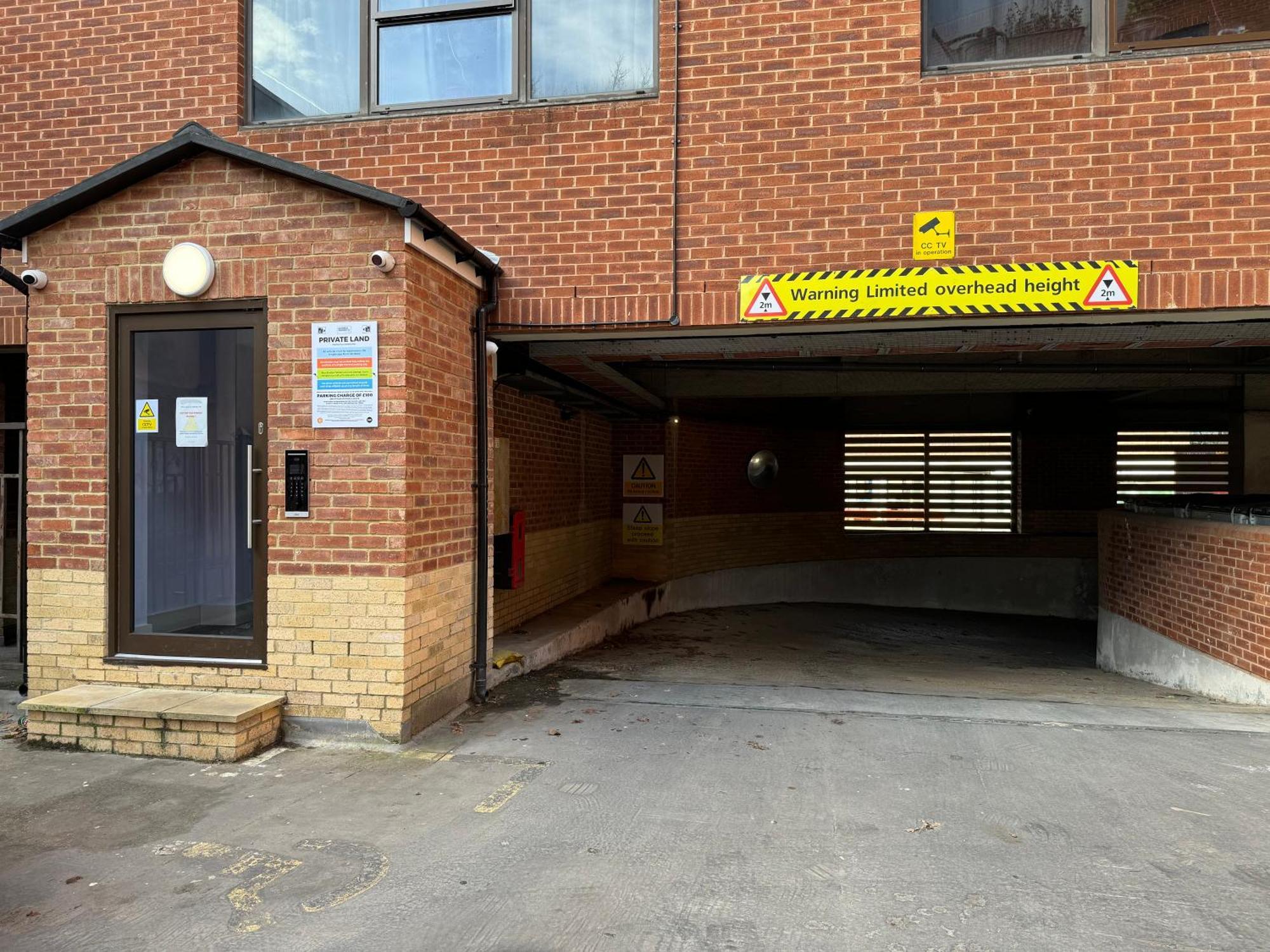 Elegant One Bedroom Apartment Swindon Luaran gambar